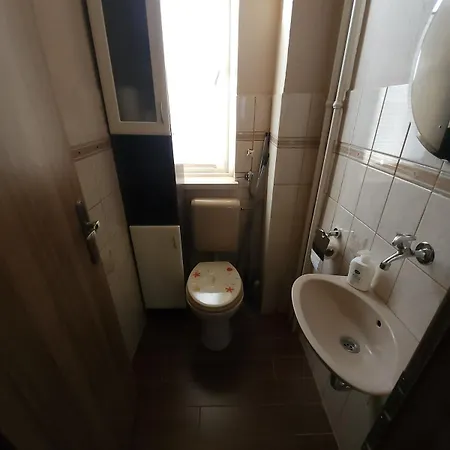 4-room Flat, 5 Min Subway, 20 Min To Center Munich